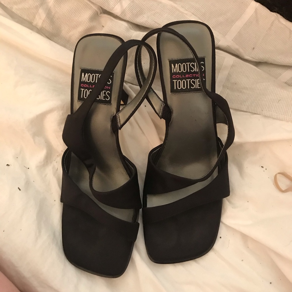 black strappy heels